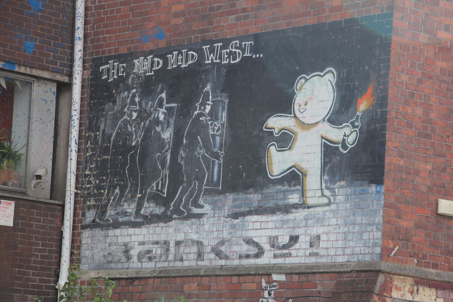 The mild mild west, Street Art von Banksy