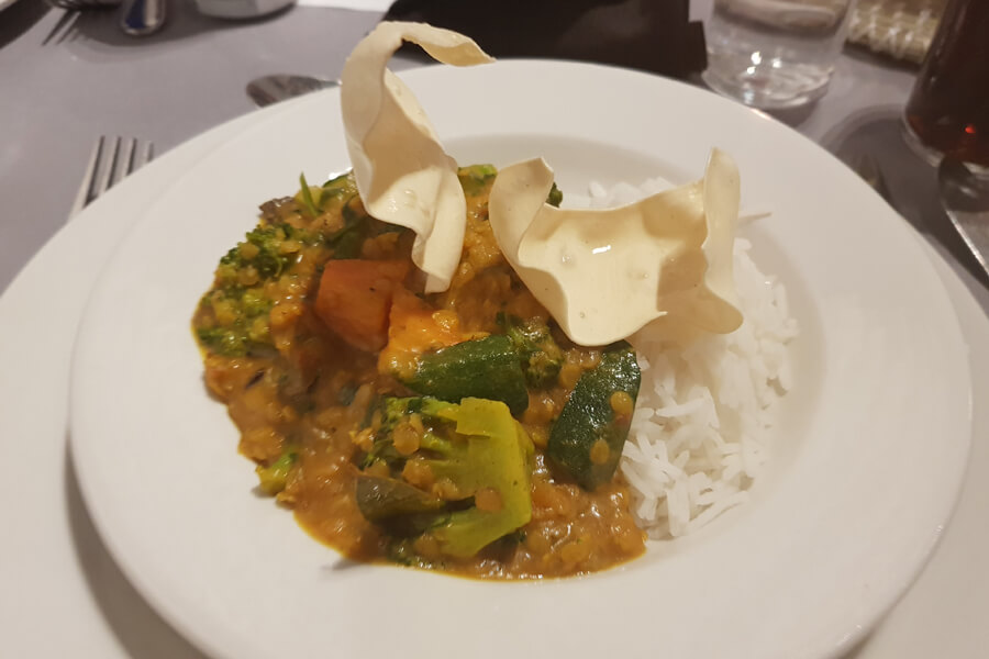 Linsen-Gemüse-Curry mit Reis