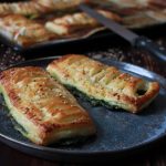 Rezept: vegane Blätterteig-Taschen mit Spinat und veganem Feta
