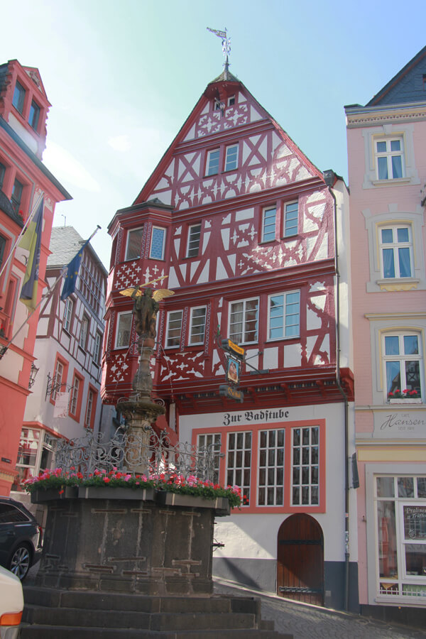 Fachwerkhäuser in der Altstadt von Bernkastel-Kues.