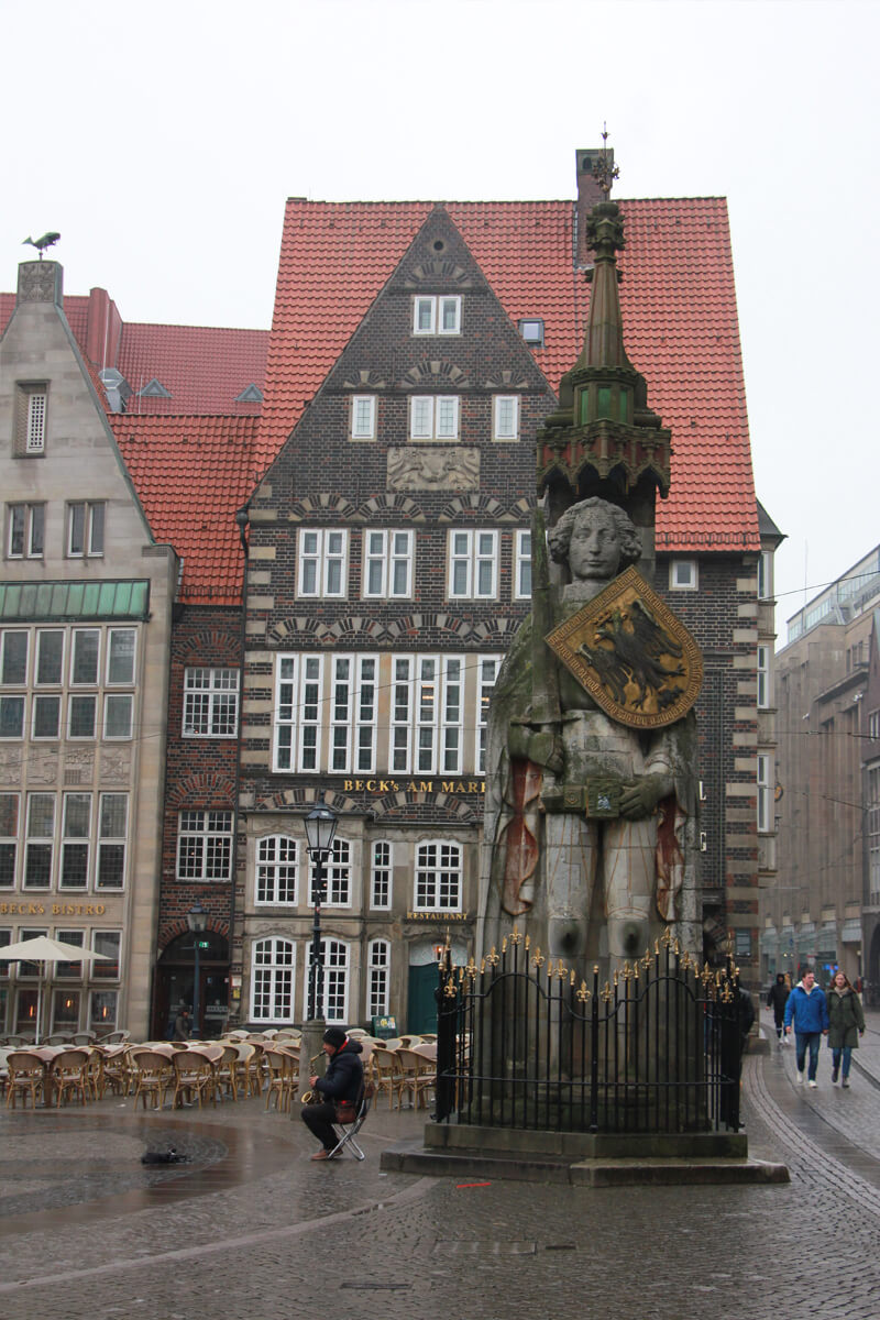 Statue des Bremer Roland auf dem Marktplatz