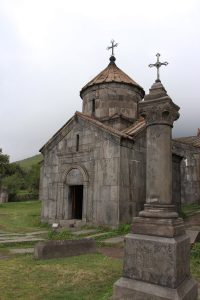 Eine Kapelle im Kloster Haghpat in Armenien.