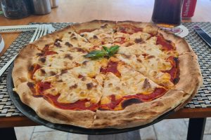 Vegane Pizza Margaritha im Prego auf Koh Samui