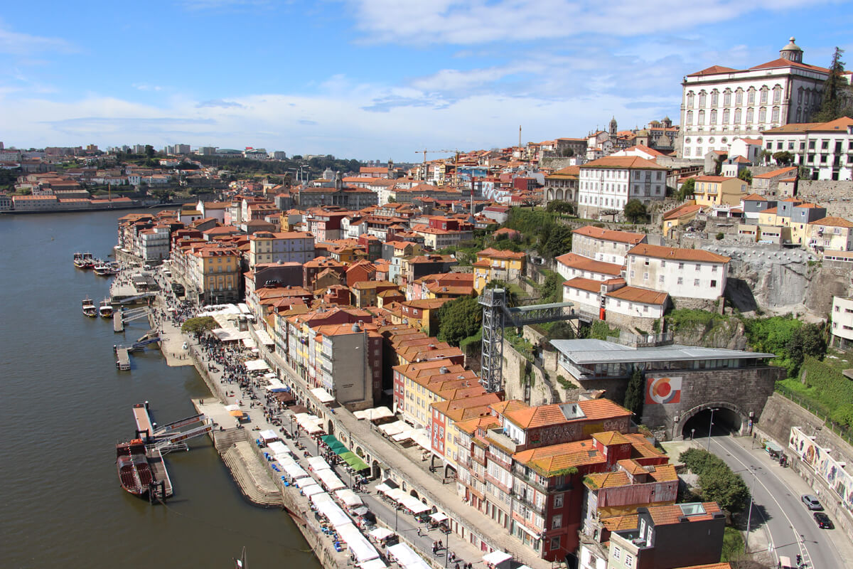 Ausblick auf die Altstadt von Porto.