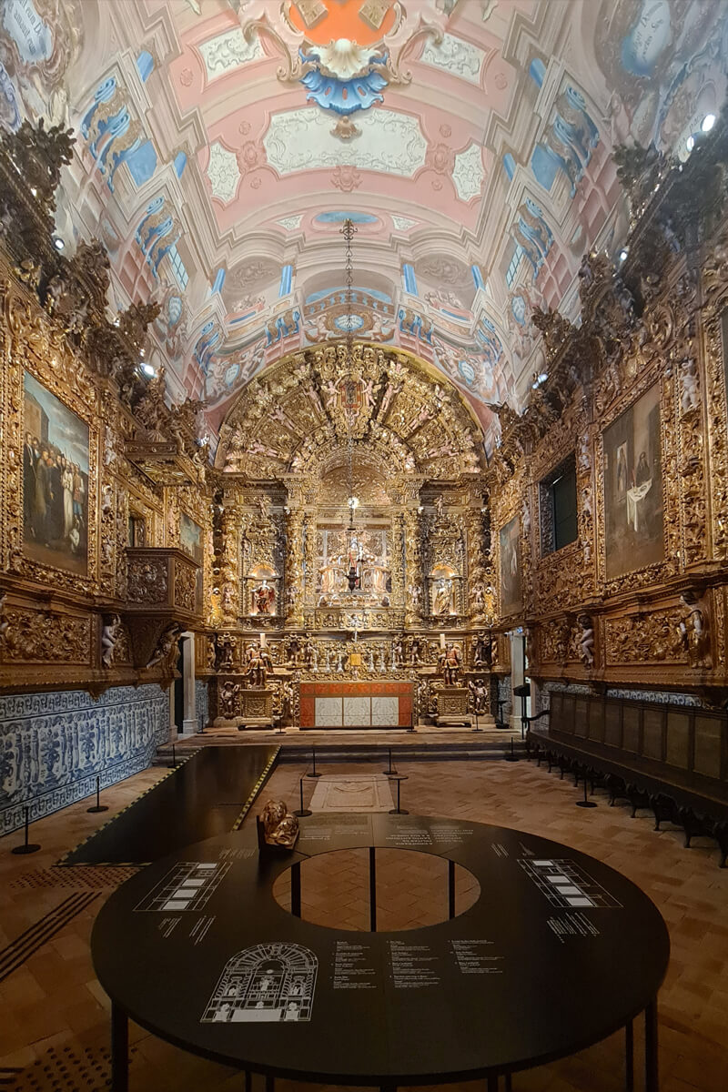 Die reich verzierte Igreja de Santo Antonio.