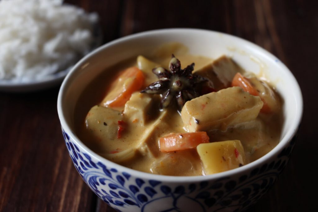 veganes Massaman Curry mit Tofu