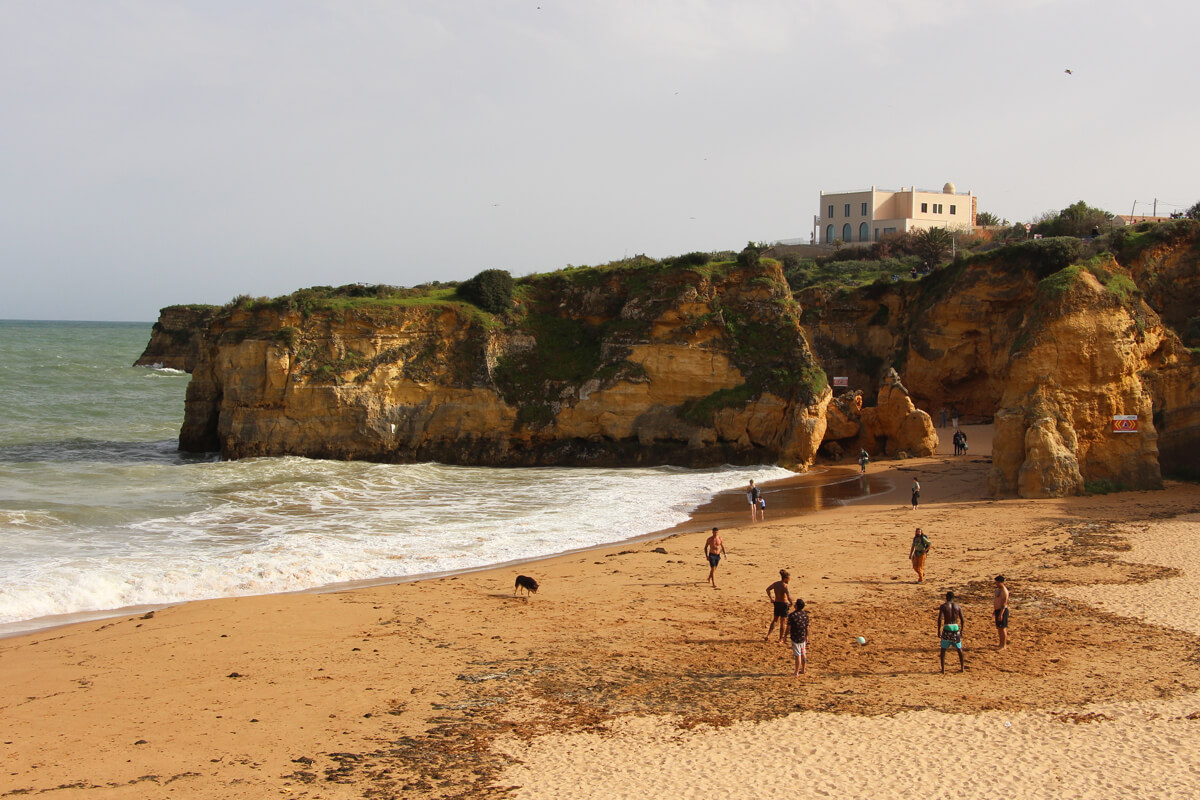 Praia da Batata, der Stadtstrand von Lagos