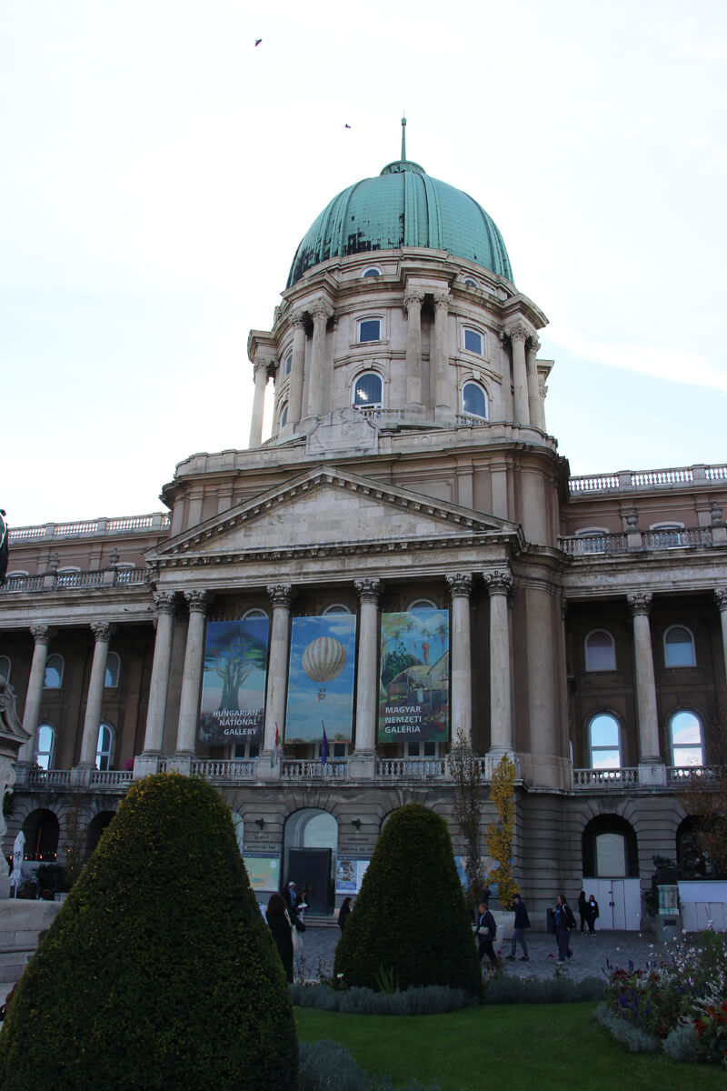 Im alten Palast befindet sich jetzt das Ungarische Nationalmuseum