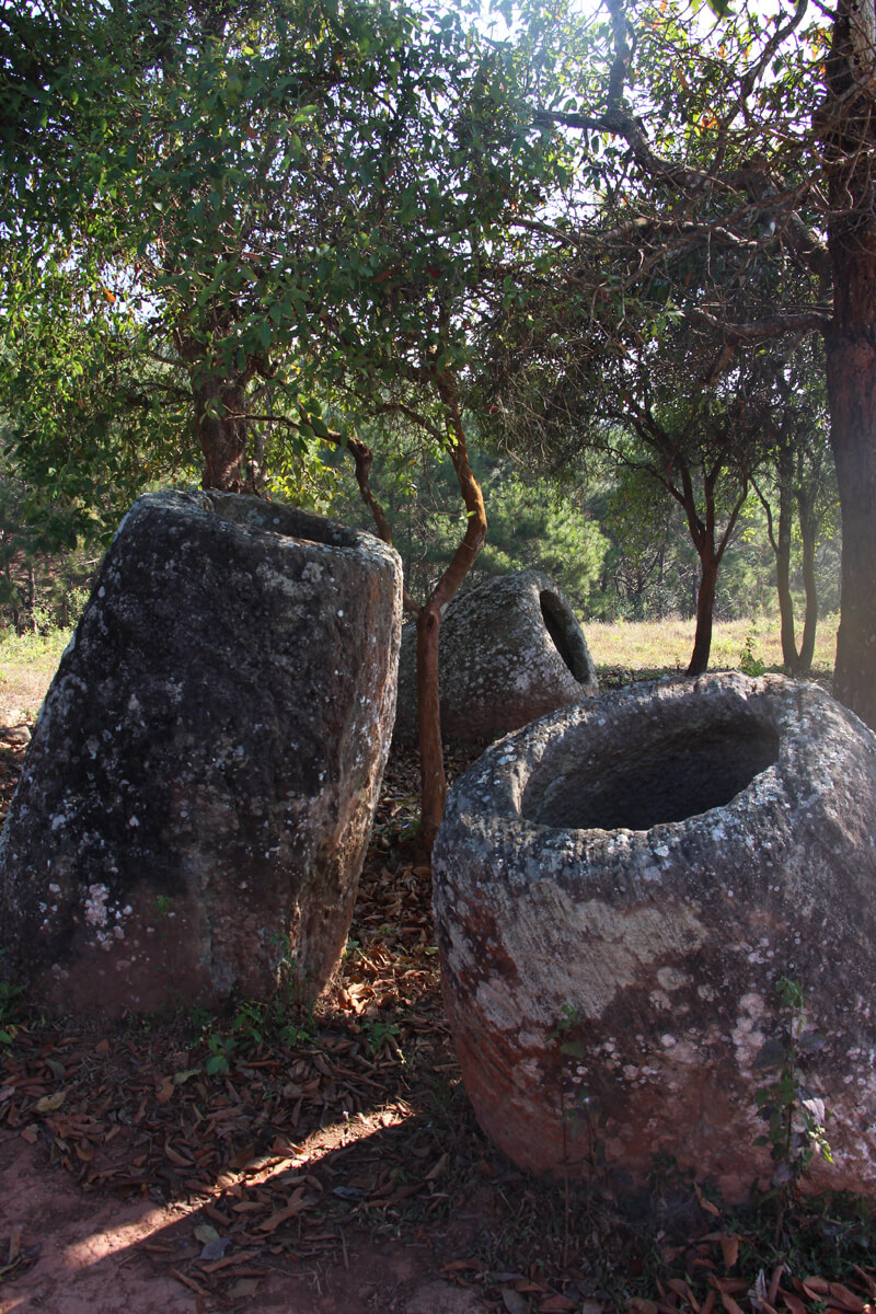 Steinkrüge auf der Plain of Jars Site 2