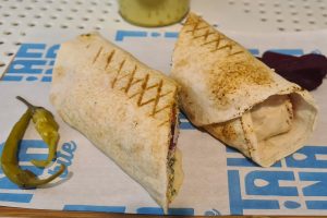 Falafel Sandwich bei Tahina Bita vegan Food