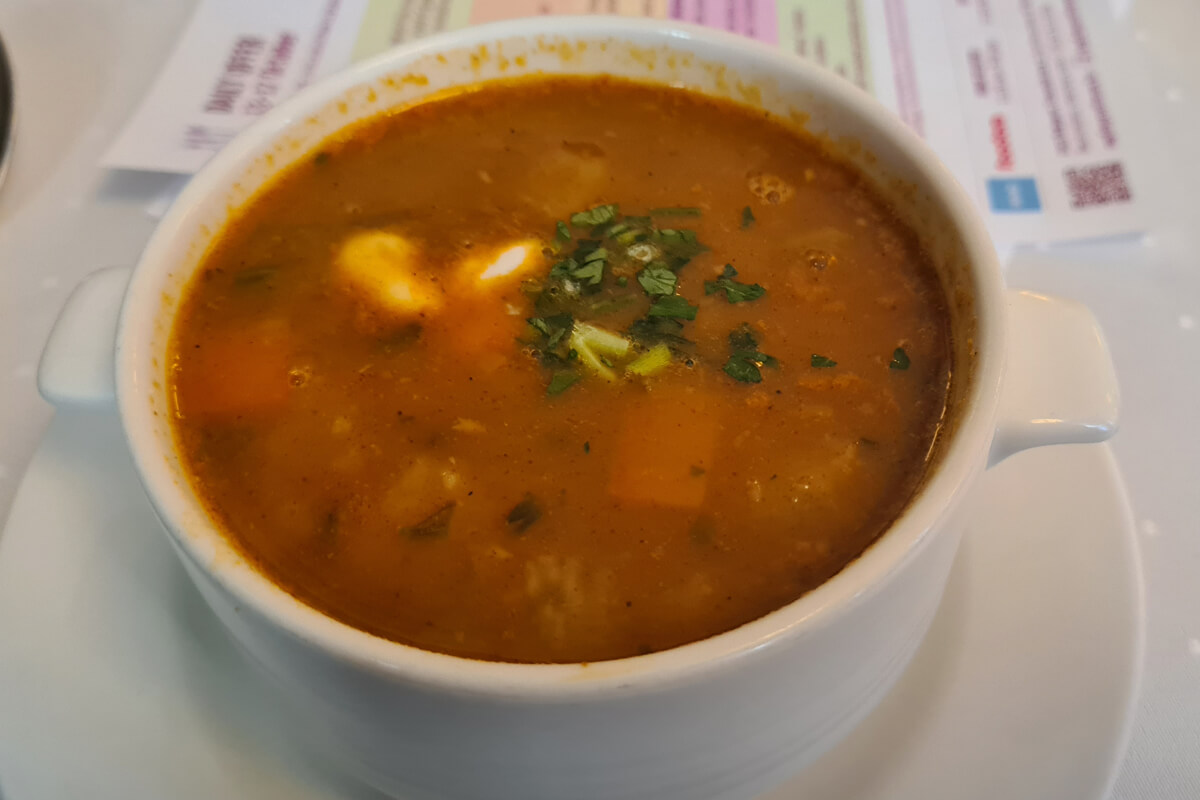 Vegane Bohnen Gulasch Suppe