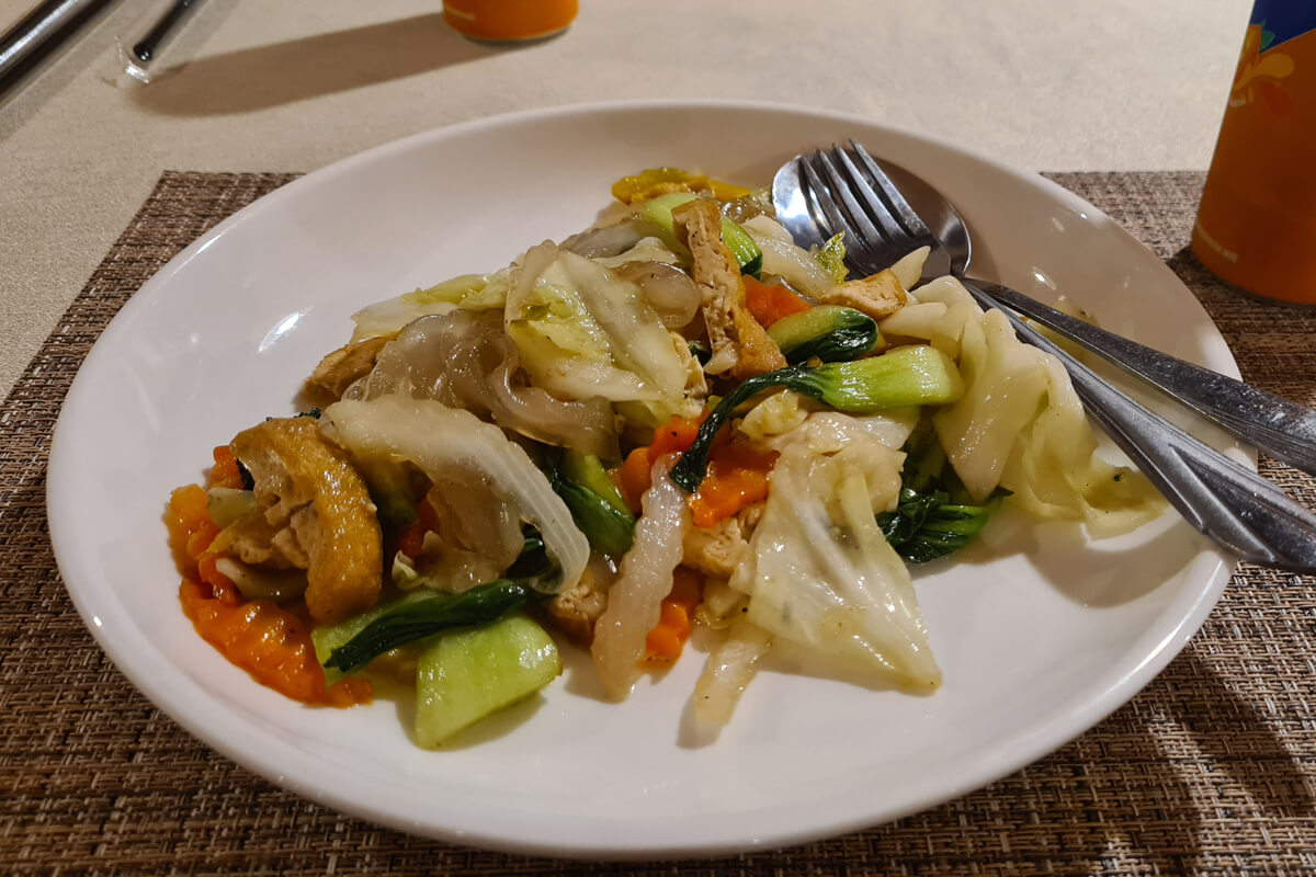 Pad Se Ew mit frischem Gemüse