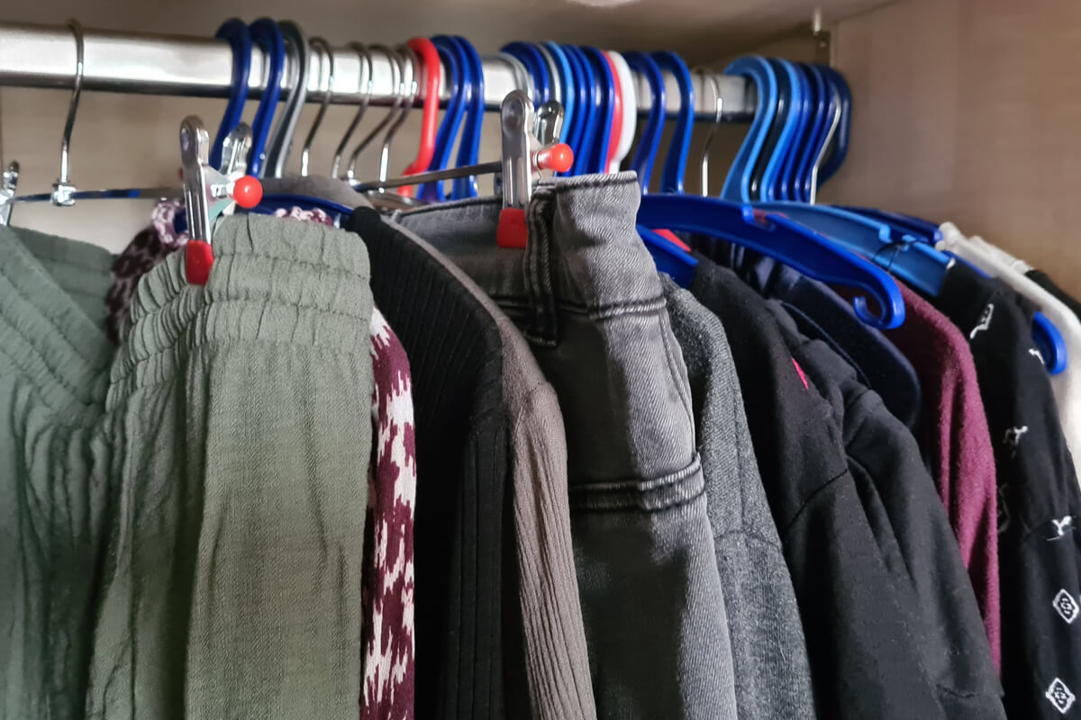 Blick in meinen veganen Kleiderschrank