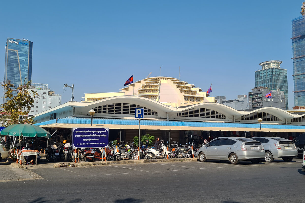 Die zentrale Markthalle in Phnom Penh.