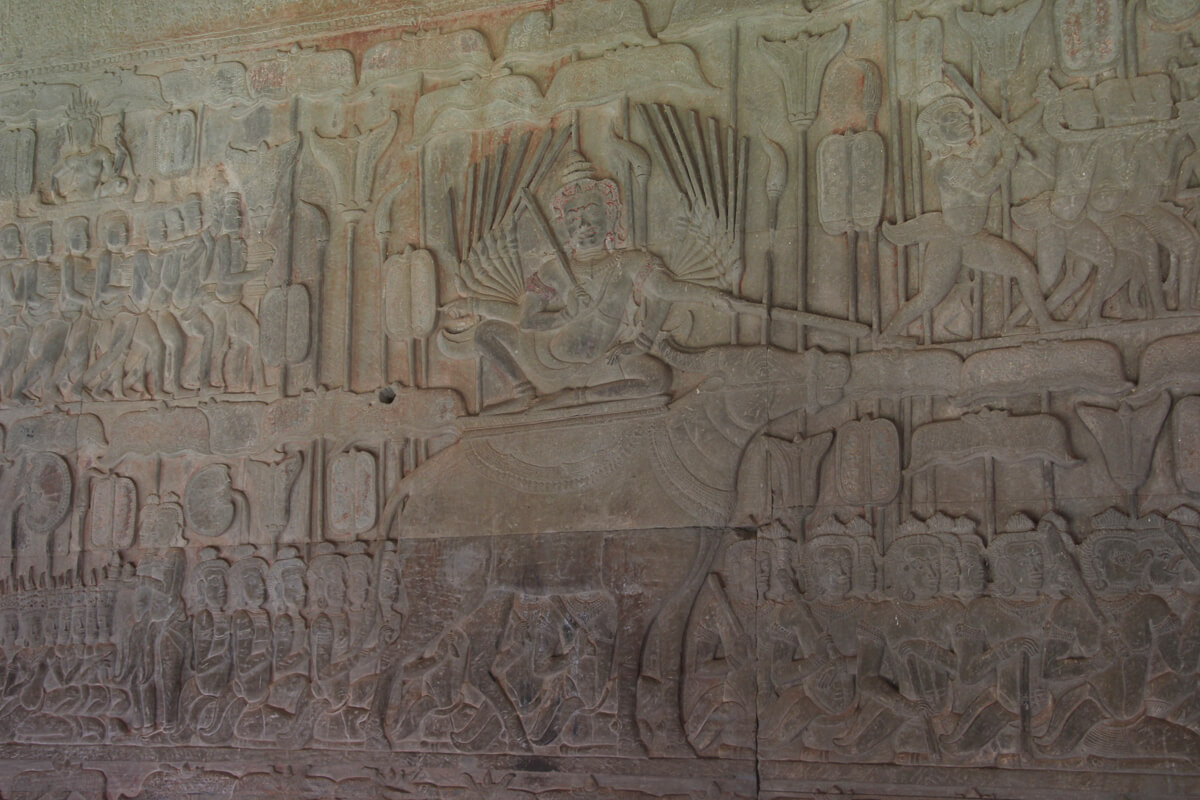 Relief in Angkor Wat zeigt Szenen aus dem Ramayana