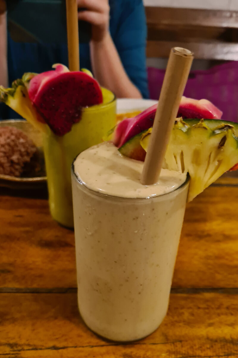frische Smoothies im Deva vegan café