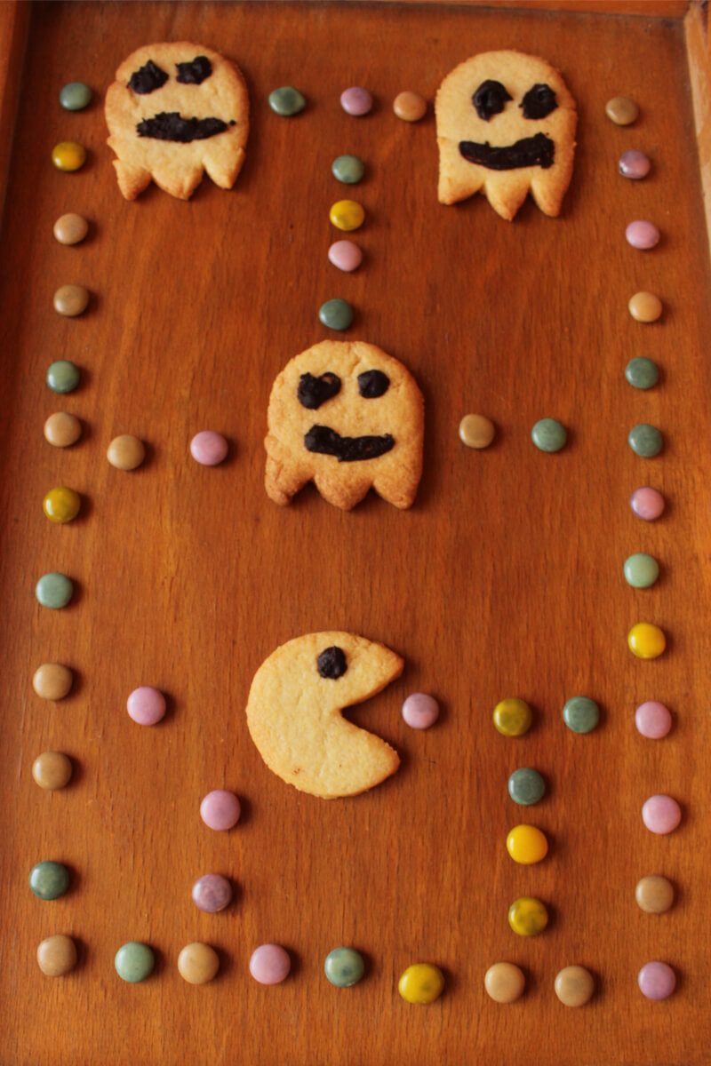 Pacman Spiel aus Keksen und Smarties