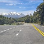 Straße im Tongariro Nationalpark in Neuseeland
