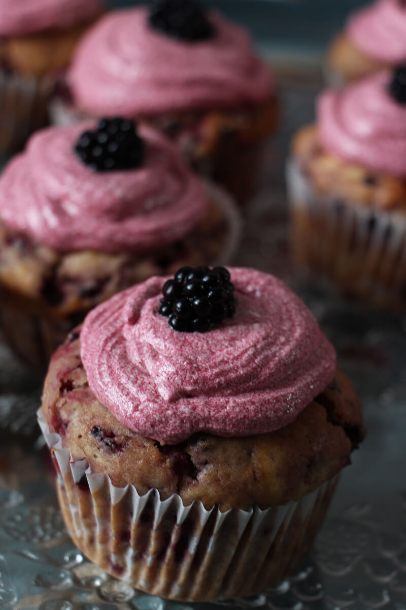 vegane Brombeer Cupcakes