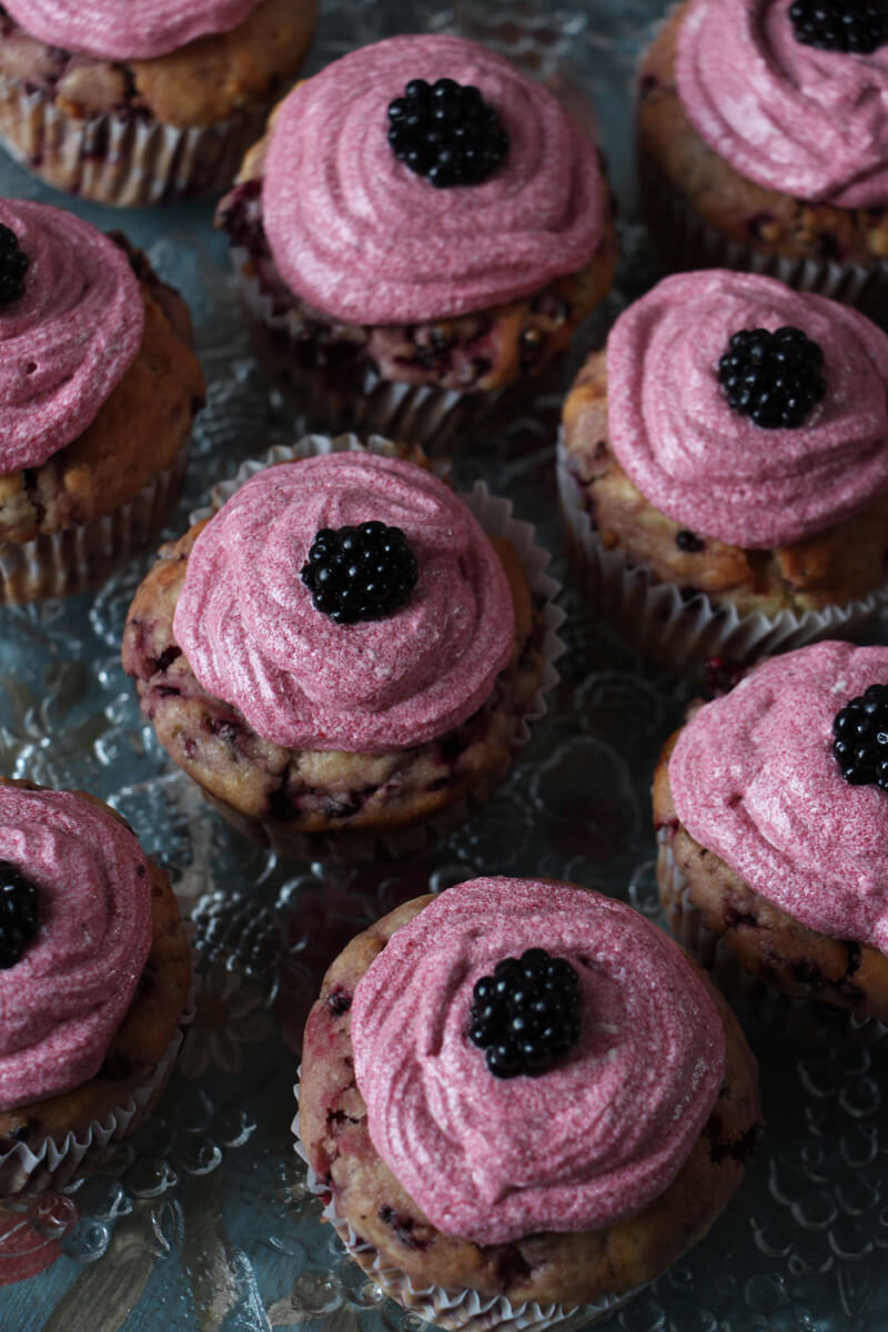 vegane Brombeer Cupcakes